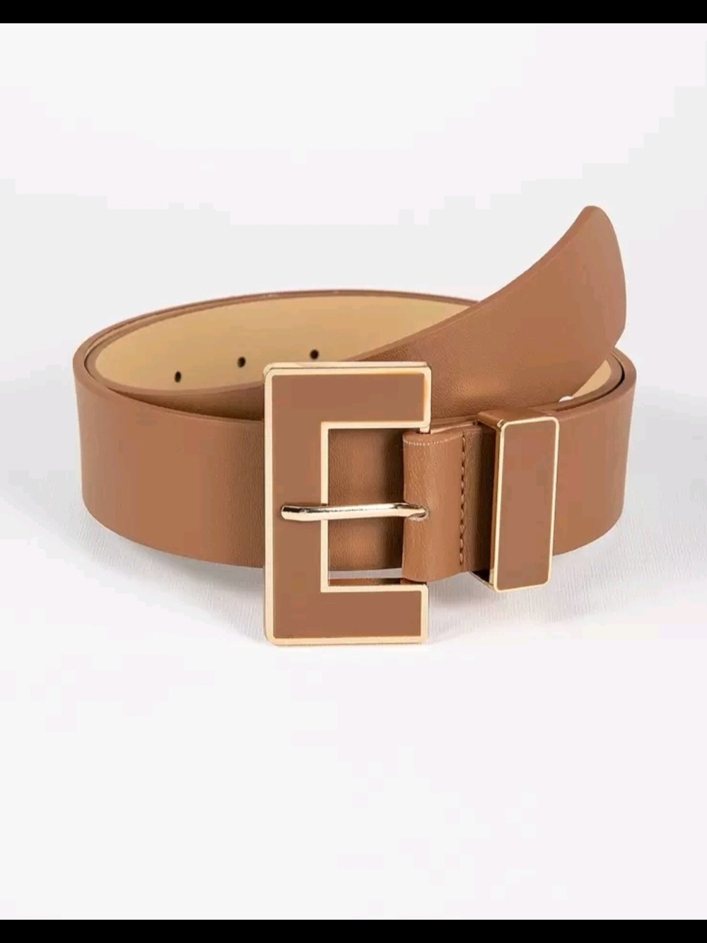 Stylish Tan Leather Belt with Gold 'E' Buckle - Picture 1 of 4